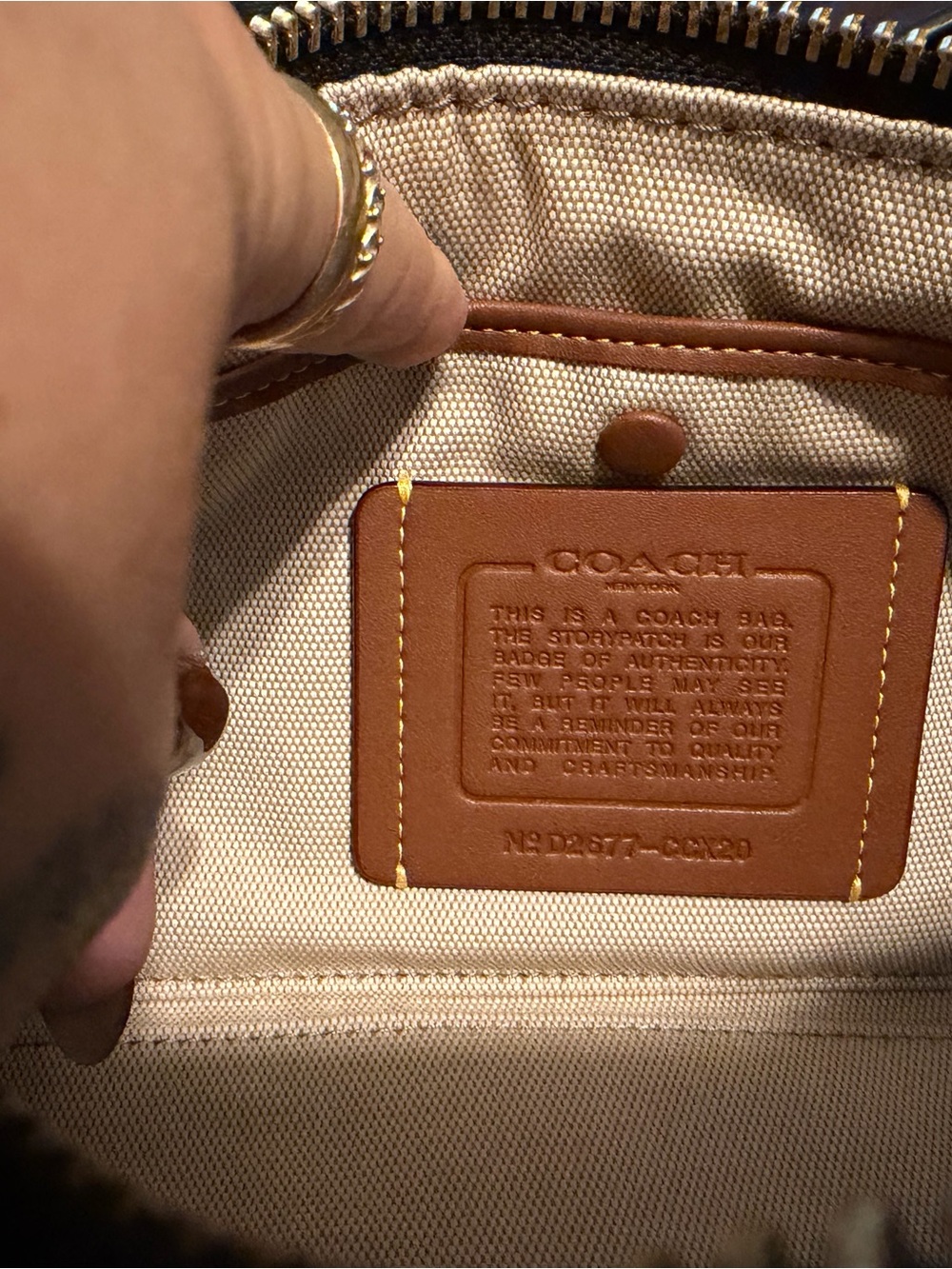 COACH Black glazed rogue 34 Hong Kong exclusive - Picture 4 of 13